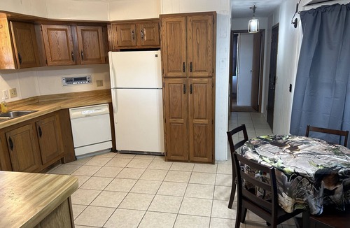 Dale House | White County Country Hideaway!!! Great for Hunters 2 Bedroom 2 Bathrooms