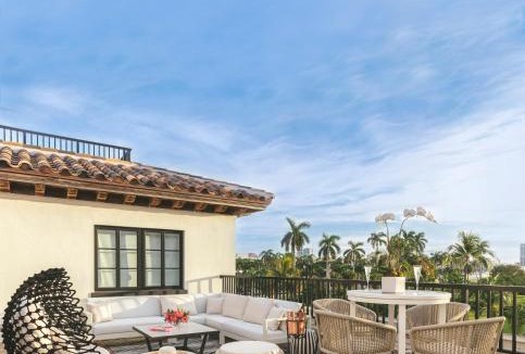 Palm Beach Hotel | White Elephant Palm Beach