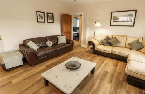 Great Clifton House | White Gables