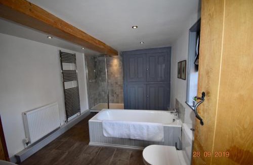 Grandborough Bed & Breakfast | White Hall Farm