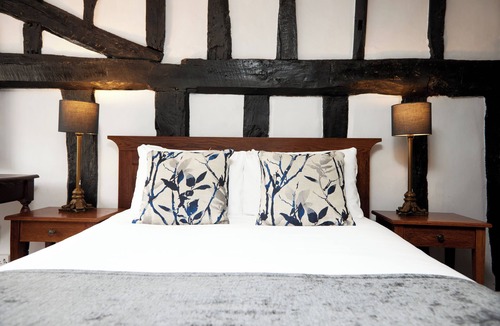 Braintree Hotel | White Hart Braintree by Greene King Inns