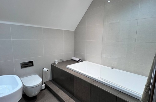 Crich Hotel | White Hart Inn