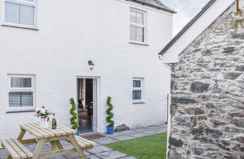 Newborough Cottage | White Horses - UK42776