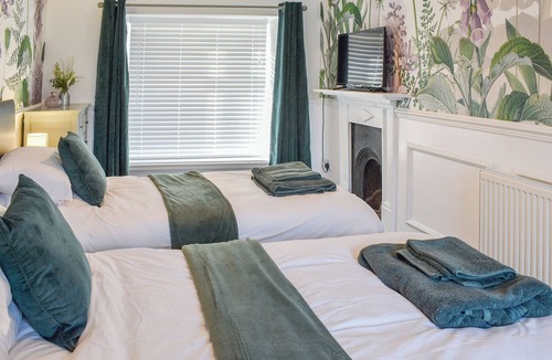 Newborough Cottage | White Horses - UK42776