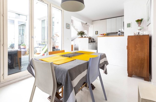 Butte-aux-Cailles Apartment | White House, by Veeve