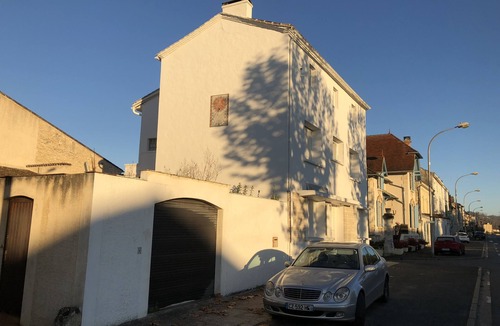 Eymet House | White House