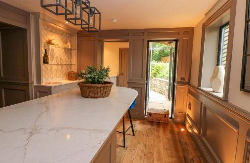 Durham House | White House