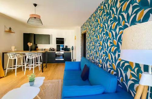 Henriville Apartment | White House - THE SUNNY avec TERRASSE et PARKING privé - 20 min CENTRE