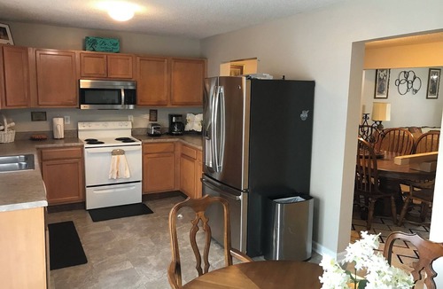 Lexington House | WHITE KNOLL BUNGALOW