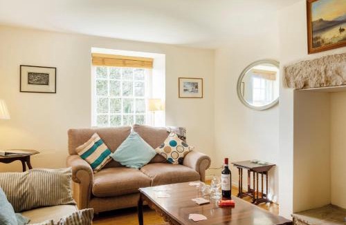 Humshaugh House | White Lodge Haughton Castle