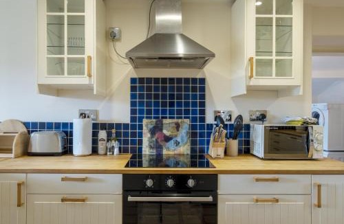 Humshaugh House | White Lodge Haughton Castle