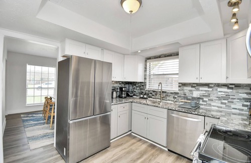 Meadows Place House | White Maples Poolside Paradise with Heated Pool!