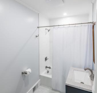 Littleton House | White Mountain Escape