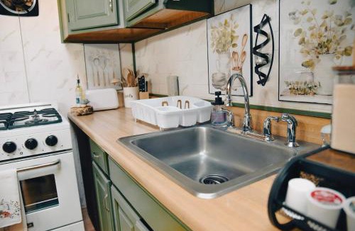 Woodsville House | White Mountain Lodge!