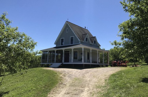 Campton House | White Mountain Orchard House