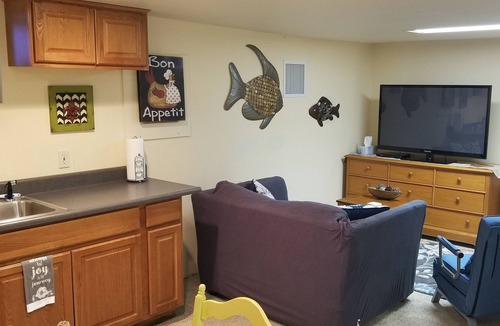 Springerville Apartment | White Mountain Retreat with Private Hot Tub