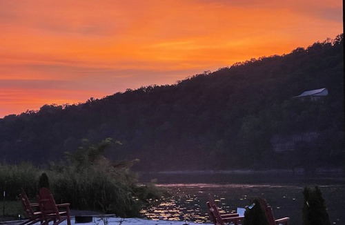 Flatwoods RV Rental | White Oak Landing RV, Charming river side gated RV park Near historic Clifton TN