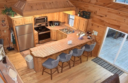 Broken Bow Cabin | White Oak Lodge Private Pool, Hot Tub, ATV Access & Secluded Hilltop Setting