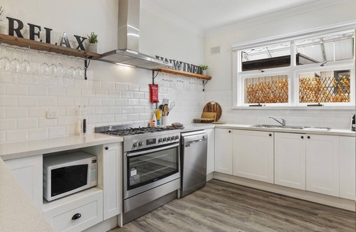 Clare House | White on Wright Clare