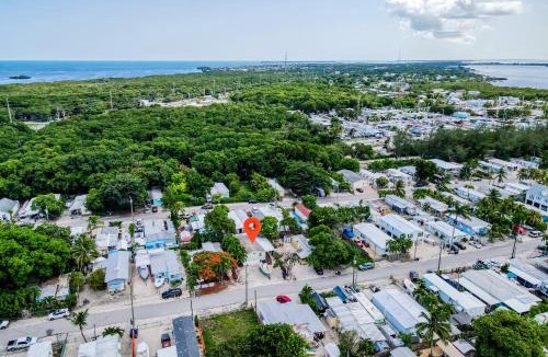 Key Largo Village House | White Palm