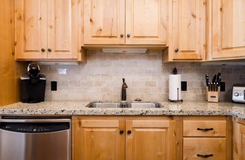 Victor Condo | White Pine Condo | Bronze Buffalo Ranch