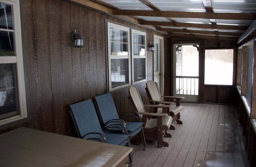 Toledo House | White Pine Cottage - White Pine Cottage
