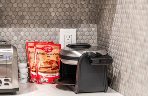 Ellijay Cabin | *White Pine Hideaway*Fire Pit~Hot Tub~Games~Resort