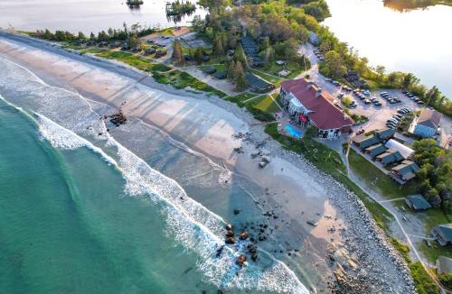 Hunts Point Hotel | White Point Beach Resort