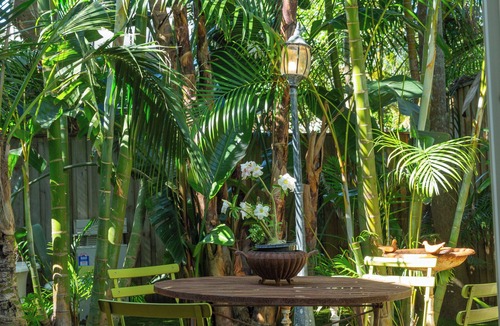 Suffolk Park Apartment | White Rabbit beachside