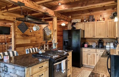 Lone Rock House | White River Beautiful Home! Fisherman's Paradise!