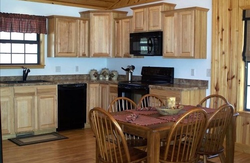 Norfork Cabin | White River Get Away Cabin (Norfork) - River frontage - Open all Year