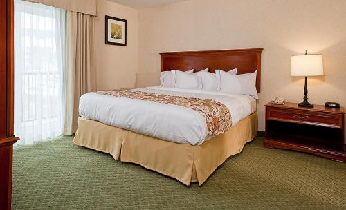 White River Junction Hotel | White River Inn & Suites