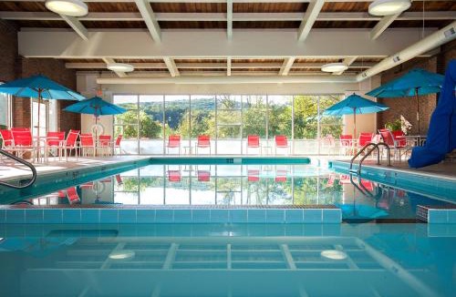 White River Junction Hotel | White River Inn & Suites