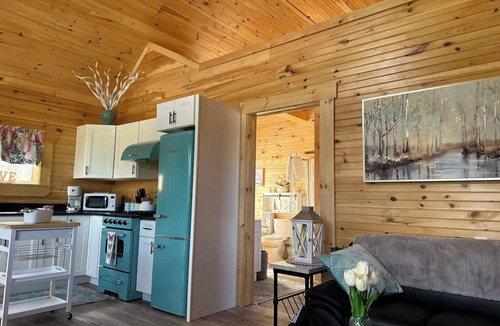 Hillsborough Cabin | White Rock Cabin #6nn