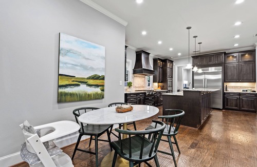 Lake Highlands House | White Rock Valley: Luxe 5-Bedroom Hideaway