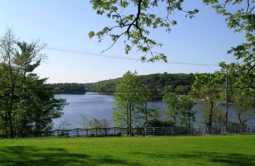 Wisconsin Dells House | White Rose Inns & Motel