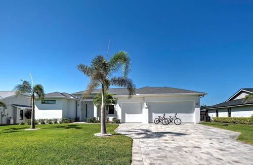 Pebble Beach House | White Sands | Lakefront | Golf Course View | Pool | Spa