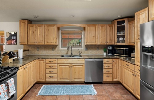 Alamogordo House | White Sands Retreat|Indoor Pool|Minigolf|Game Rm