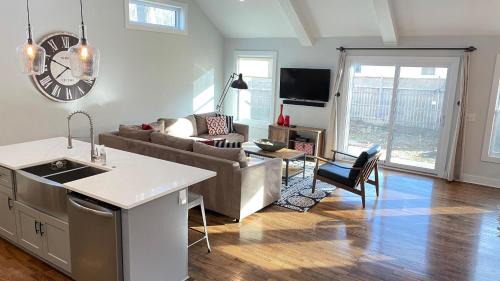 Union Pier House | White Sands