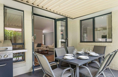 Huskisson Villa | White Sands Villa by Experience Jervis Bay