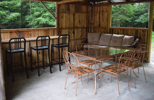 Canadensis House | White-Tail Lodge Relaxing, Secluded, Quiet