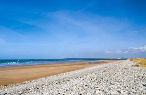 Dinas Resort | White Tower Holiday Park