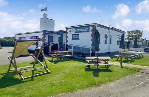 Dinas Resort | White Tower Holiday Park