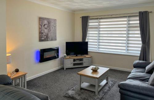 Llandwrog House | White Towers - Hw7625