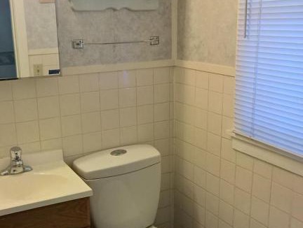 St. Charles Hotel | White Valley Motel