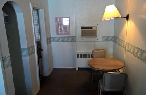 St. Charles Hotel | White Valley Motel