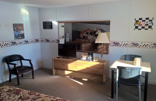 St. Charles Hotel | White Valley Motel