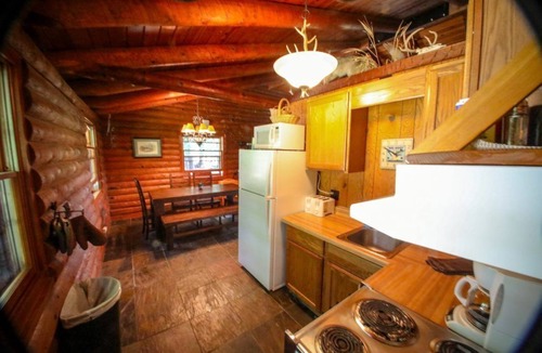 Phelps Cabin | WHITEAIL CABIN