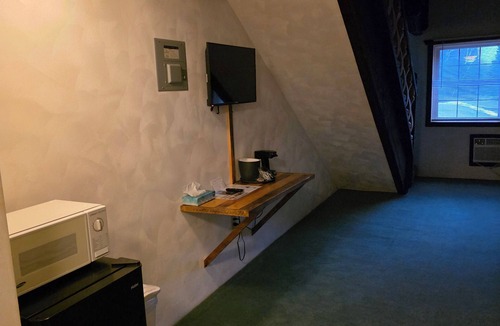 Upson Hotel | Whitecap Mountains Resort