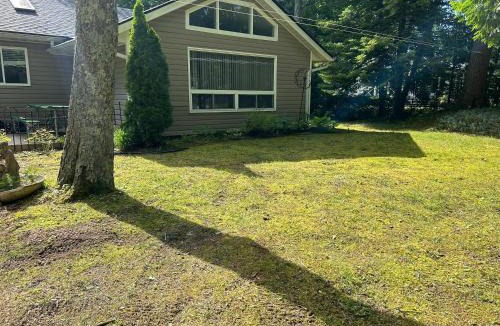Sauble Beach House | Whitecap Near BEACH AC PET Friendly